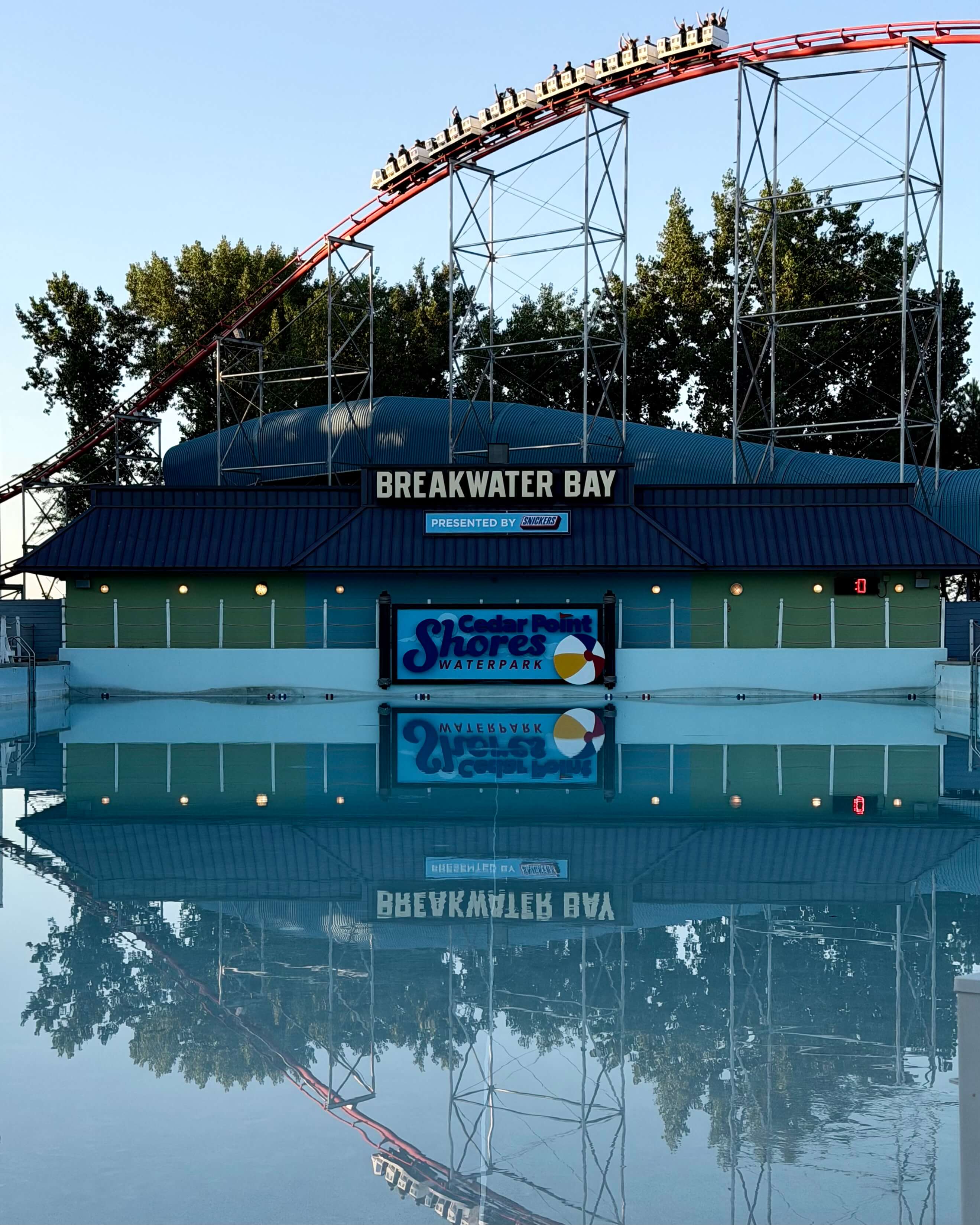 Magnum and Breakwater Bay